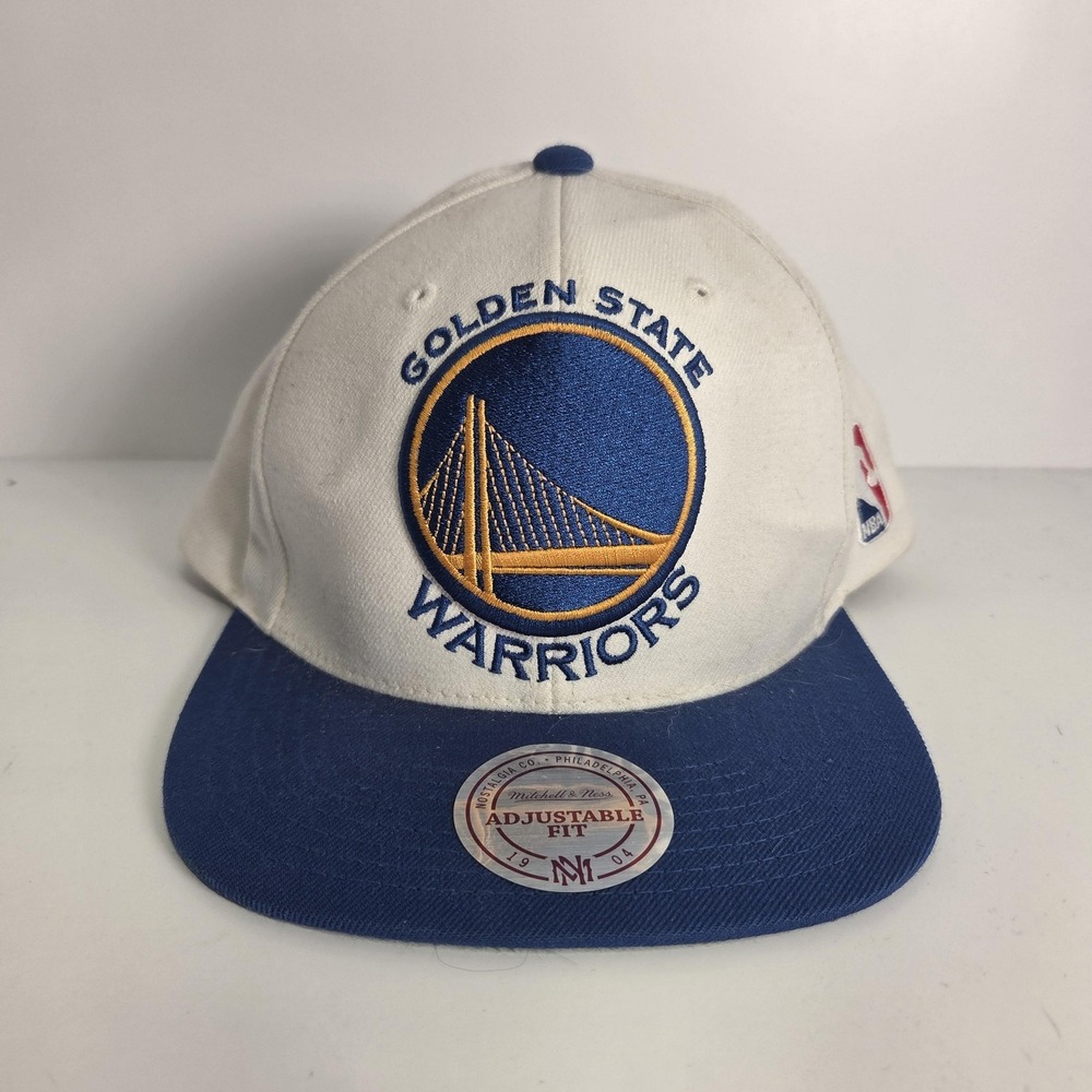 Golden State Warriors Hat NBA Cap Mens One Size White Snapback Mitchell & Ness
